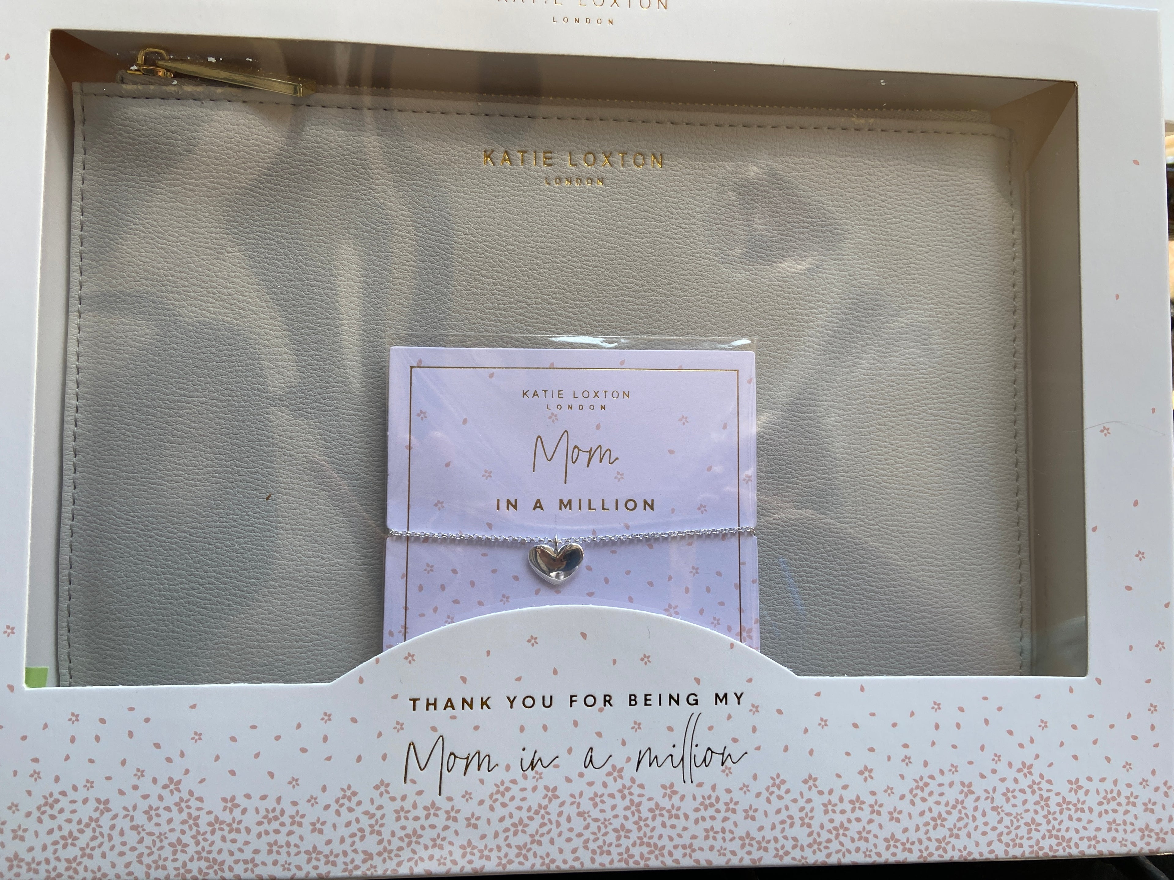 Light Gray Pouch And Bracelet Mom Gift Set