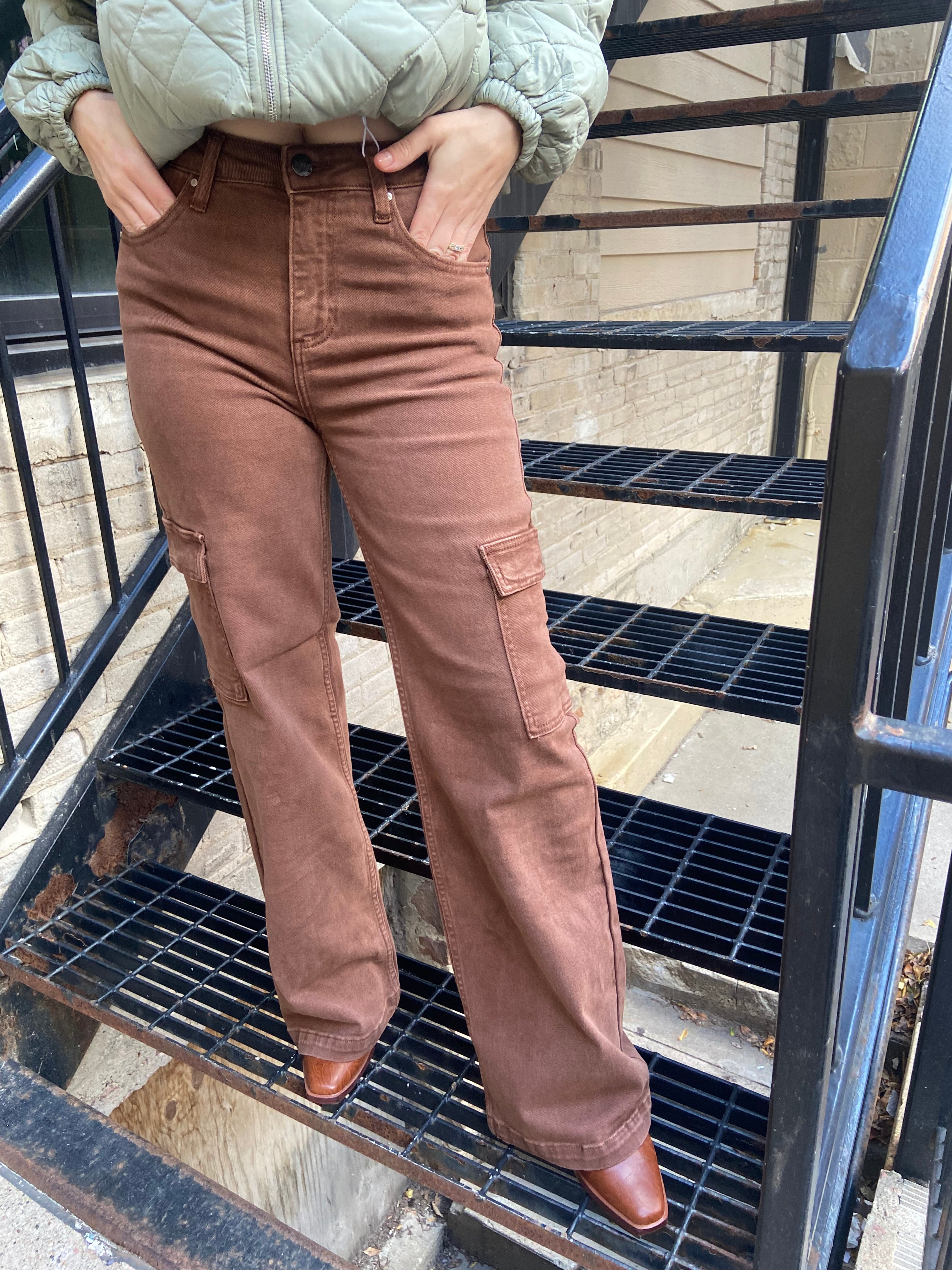 Lizzy Espresso High Rise Cargo Risen Jeans