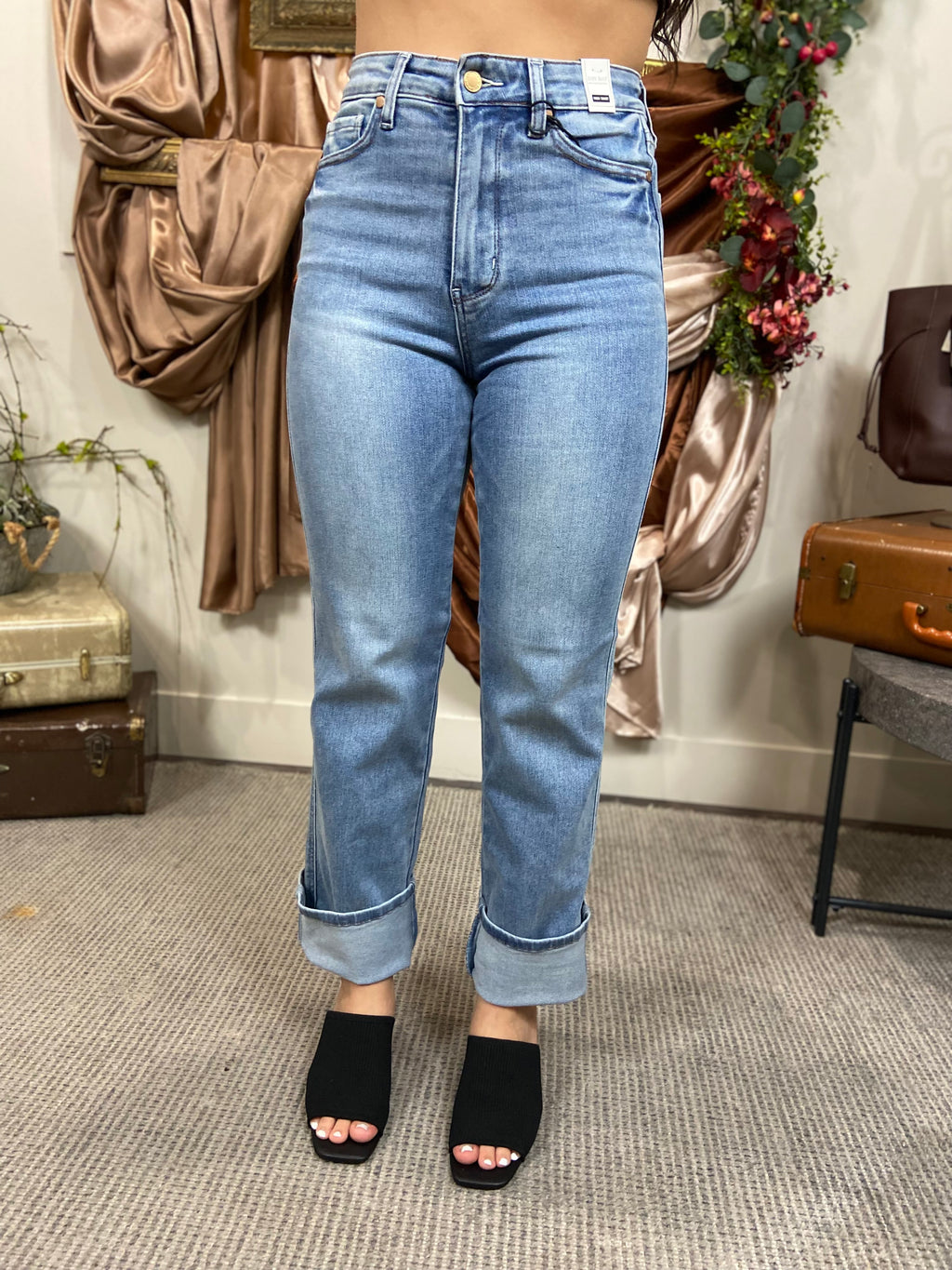 Lacey Medium Wash Judy Blue