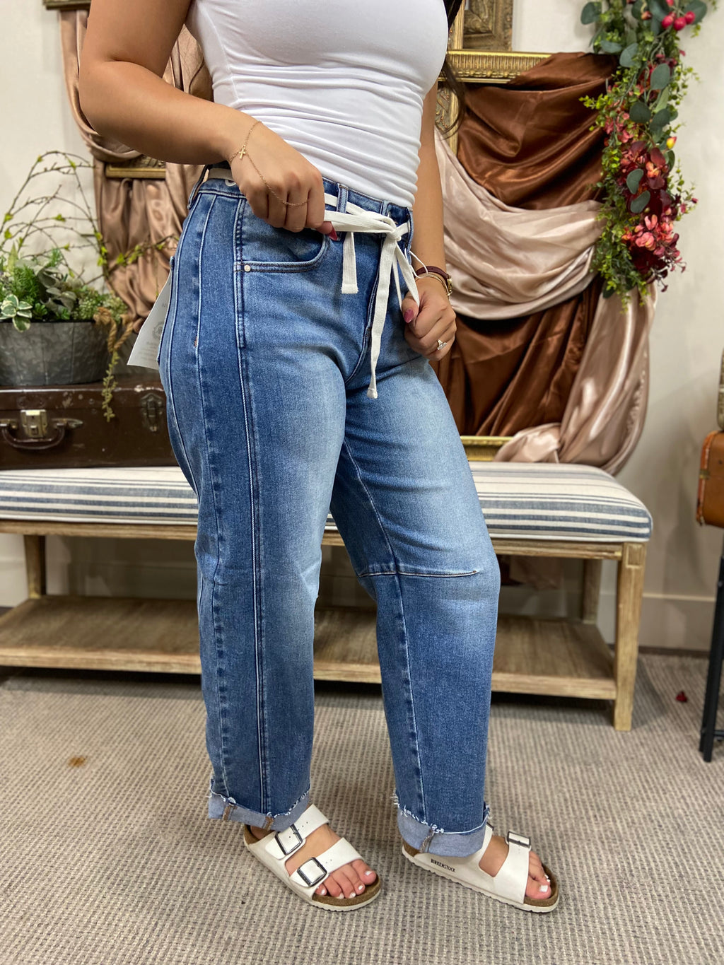 Katy Medium Barrel Drawstring Jeans