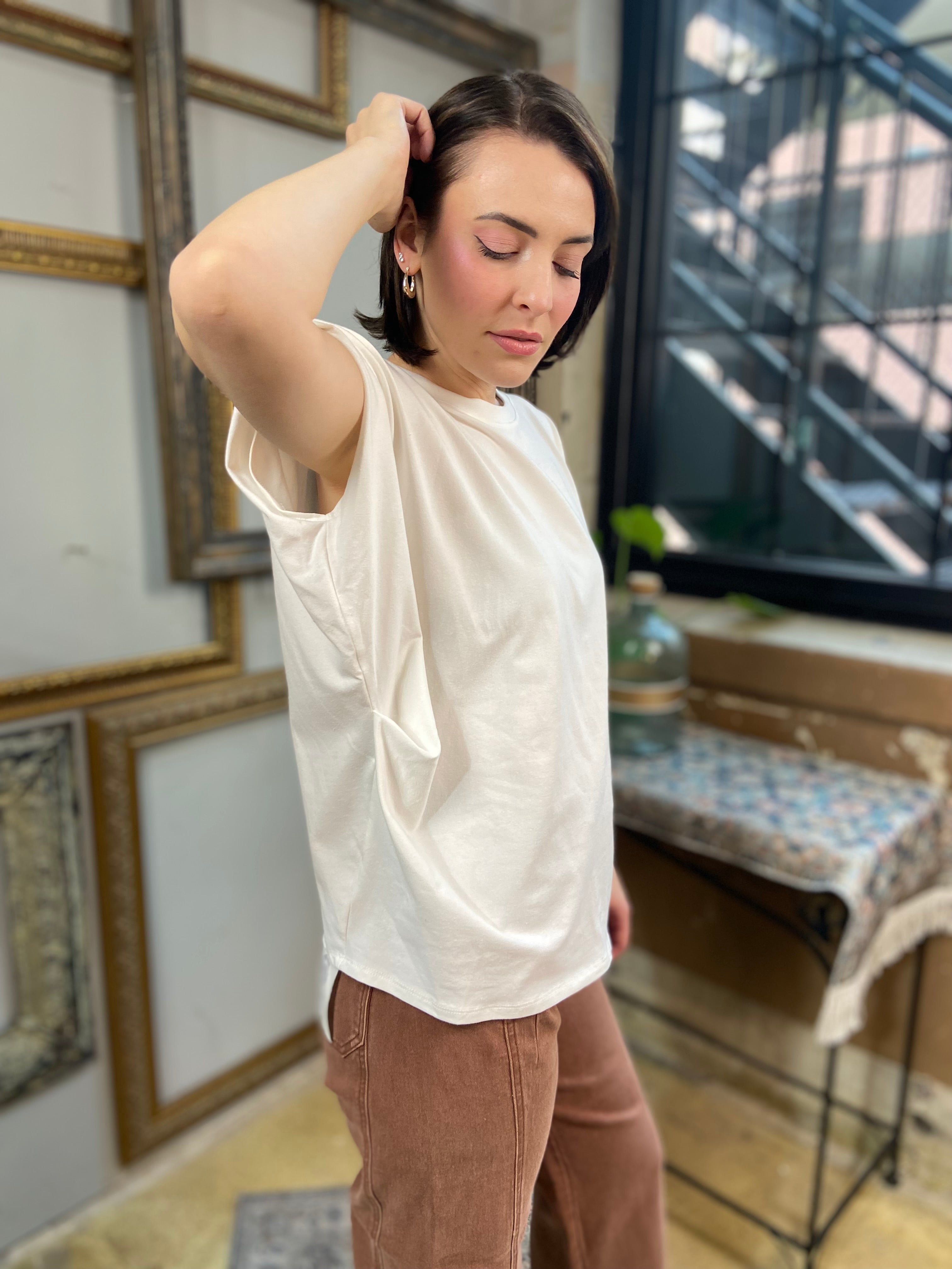 Atlas Ivory Cap Sleeve Sleeveless Top