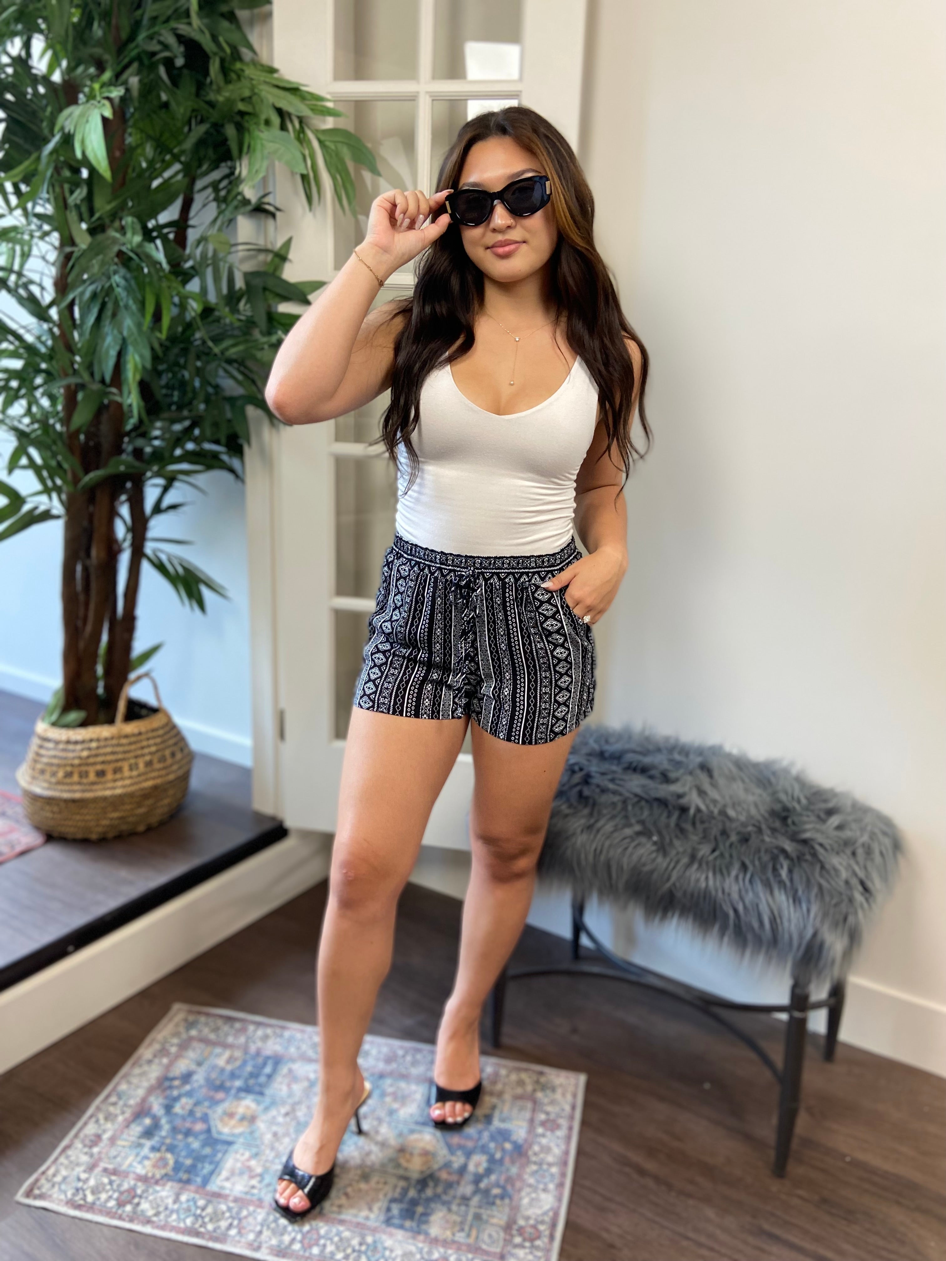 Georgie Black Printed Elastic Shorts - MK Threads Boutique
