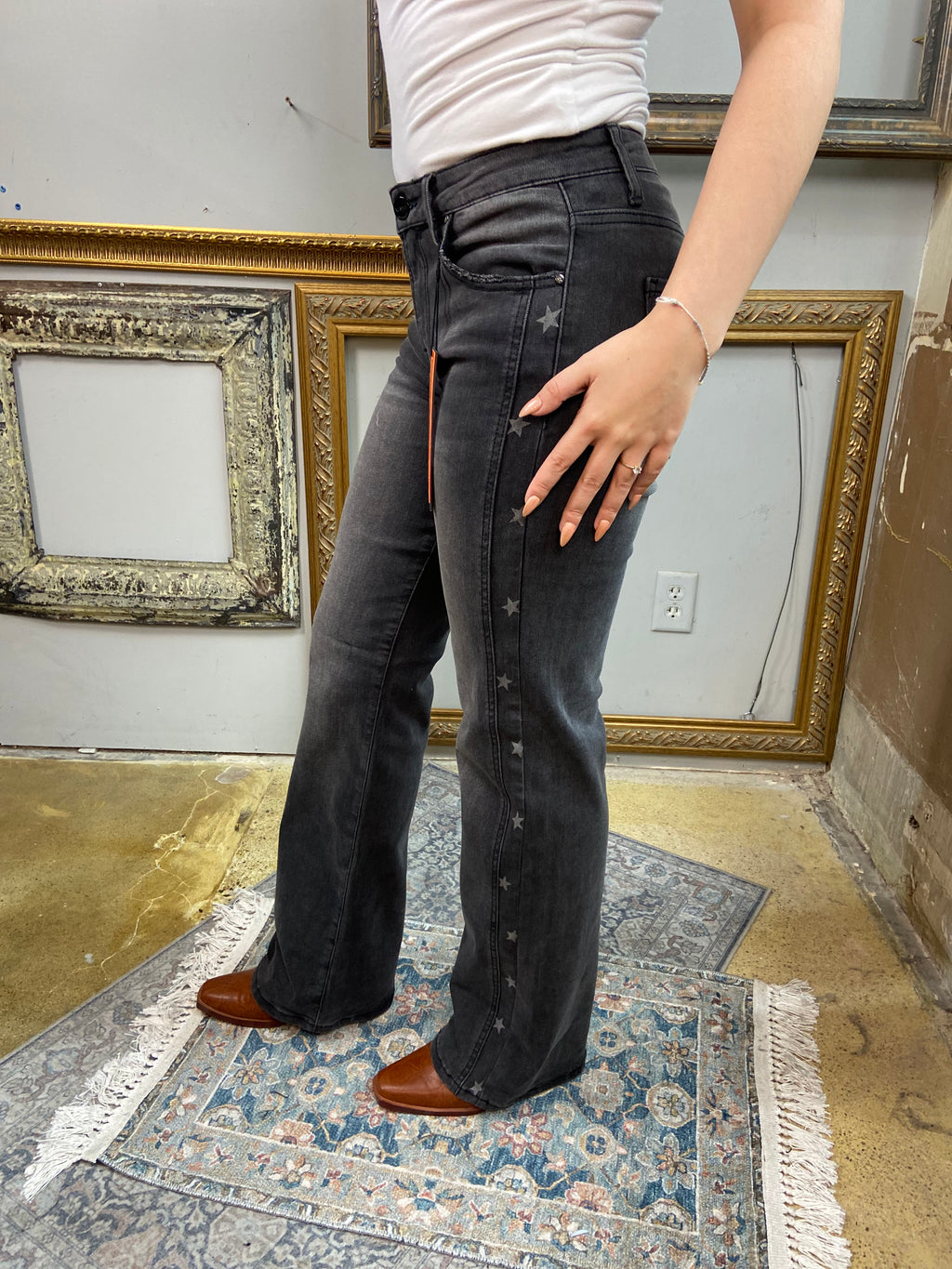 Anez Black Star Straight Leg Risen Jeans