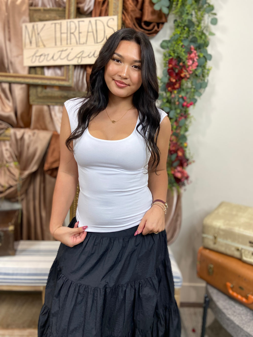 Aria White Sleeveless Scoop Neck Top
