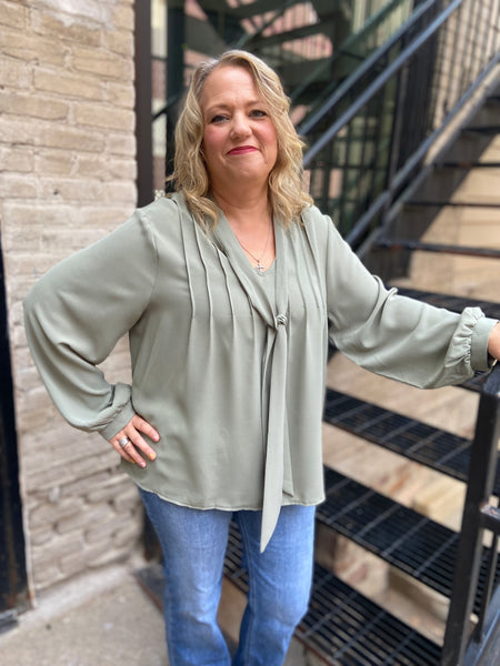 Greta Green Plus Size Blouse