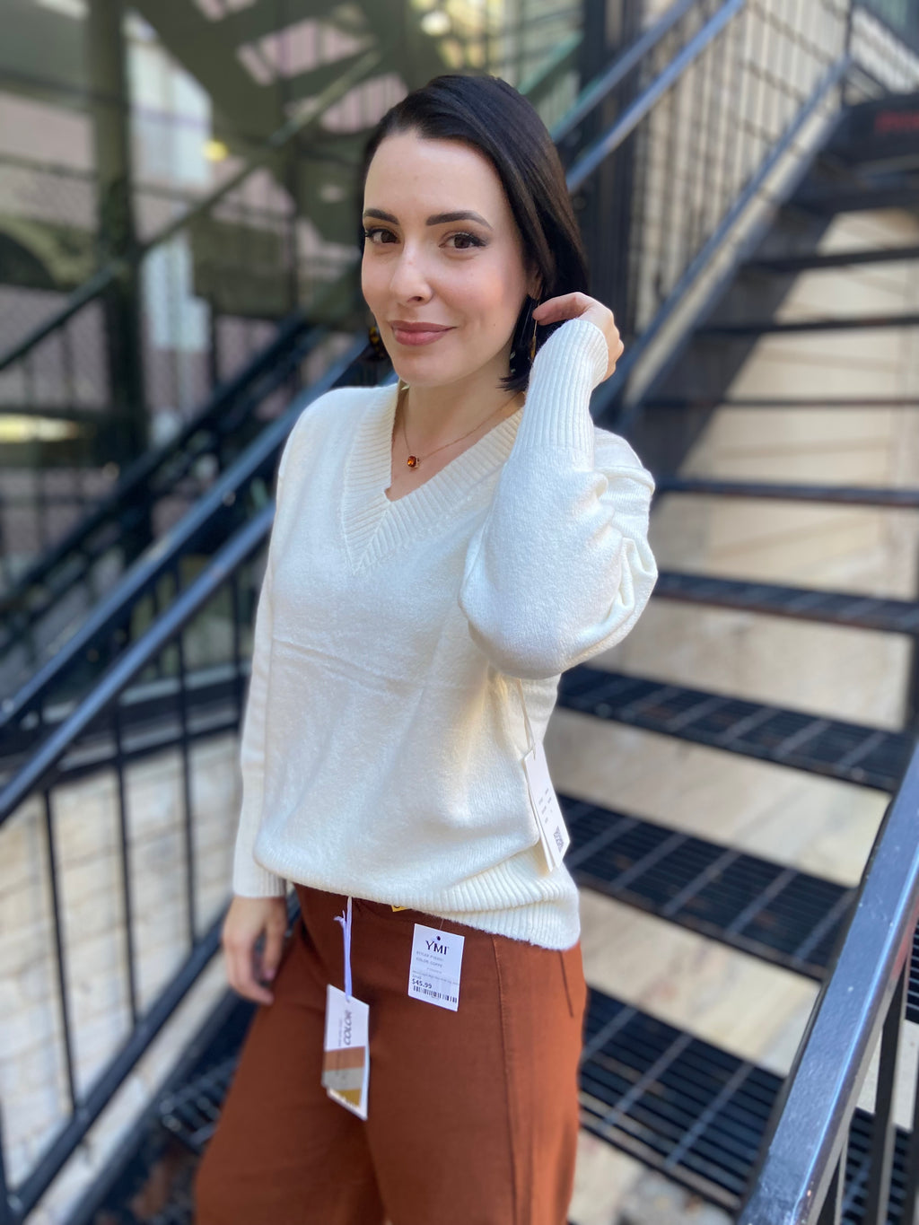 Ave Ivory V Neck Pullover Sweater