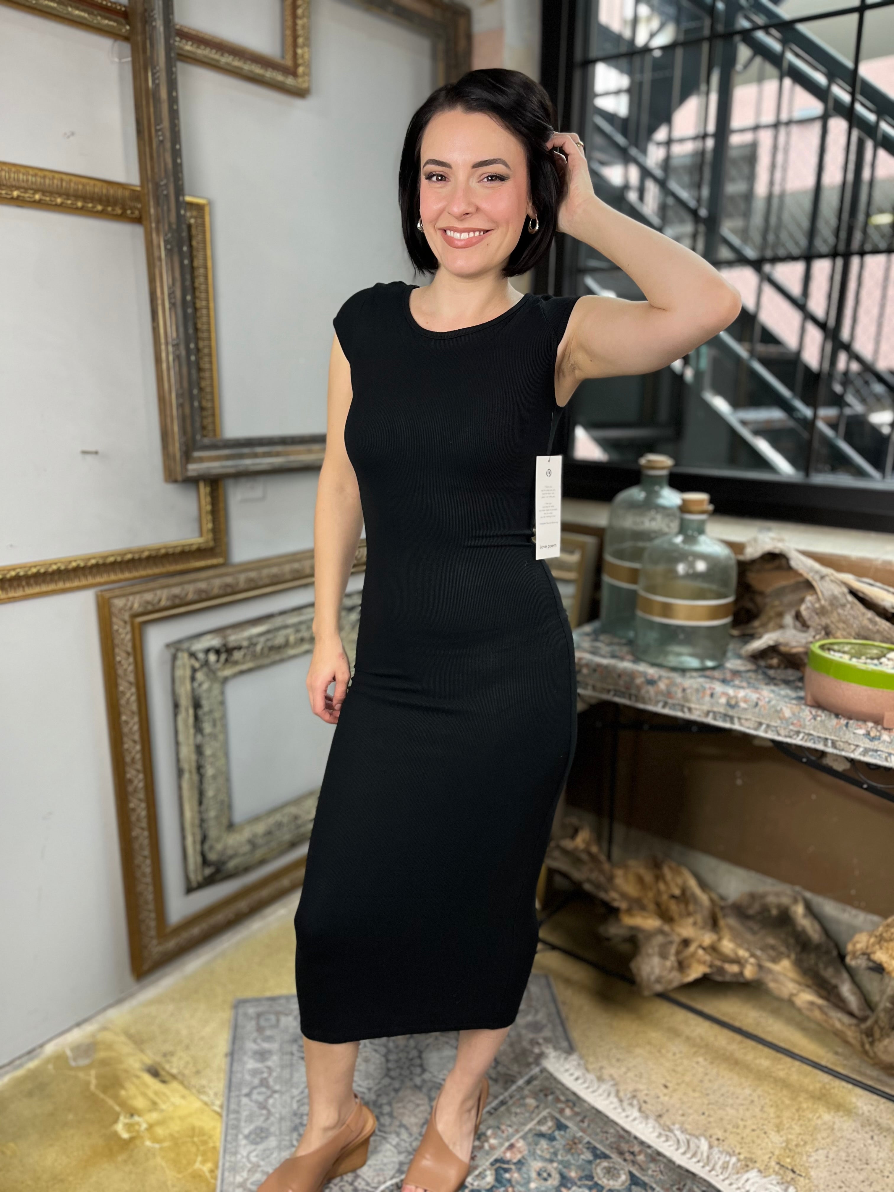 Jolie Black Short Sleeve T-Shirt Midi Dress