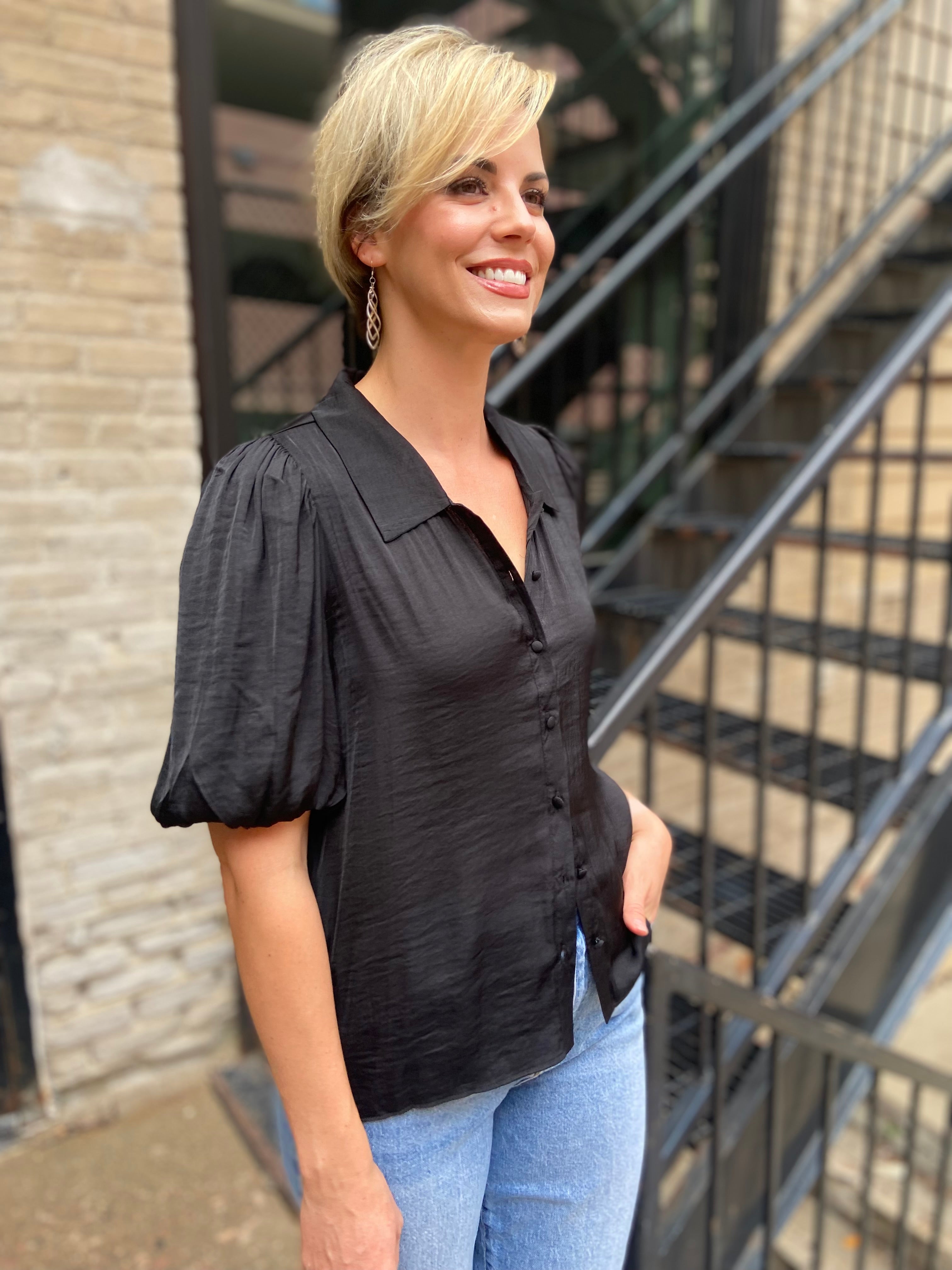Jack Black Bubble Sleeve Short Sleeve Blouse