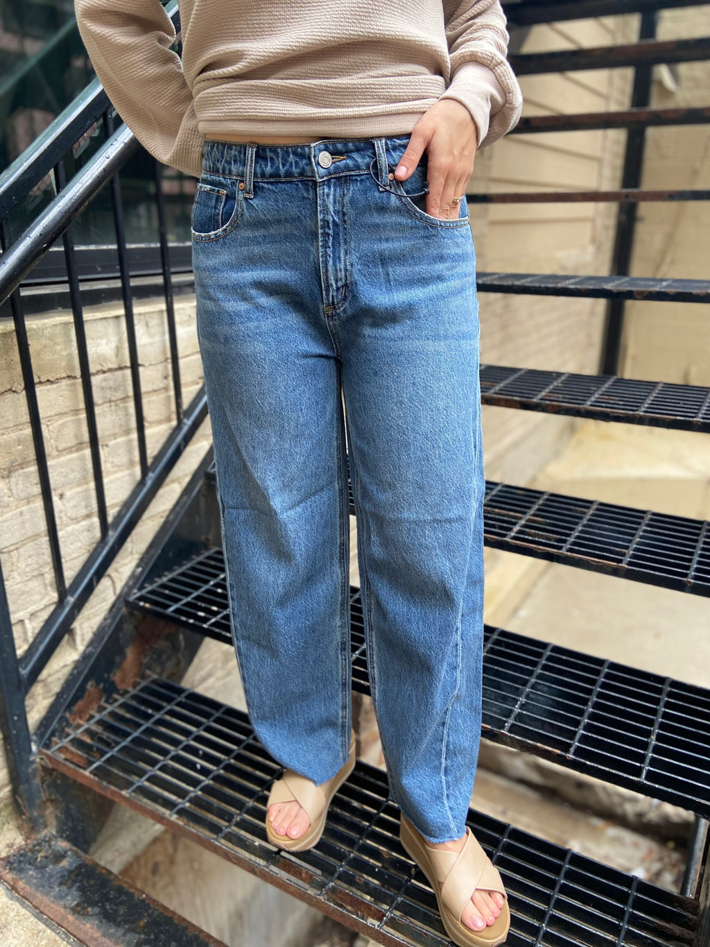 Jordan Medium Wash Barrel EnJeans