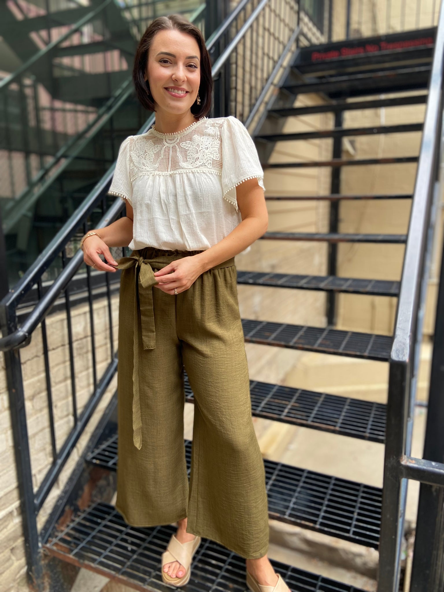 Vesper Olive Front Tie Cropped Pants