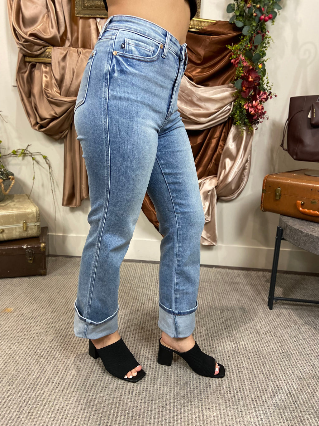 Lacey Medium Wash Judy Blue