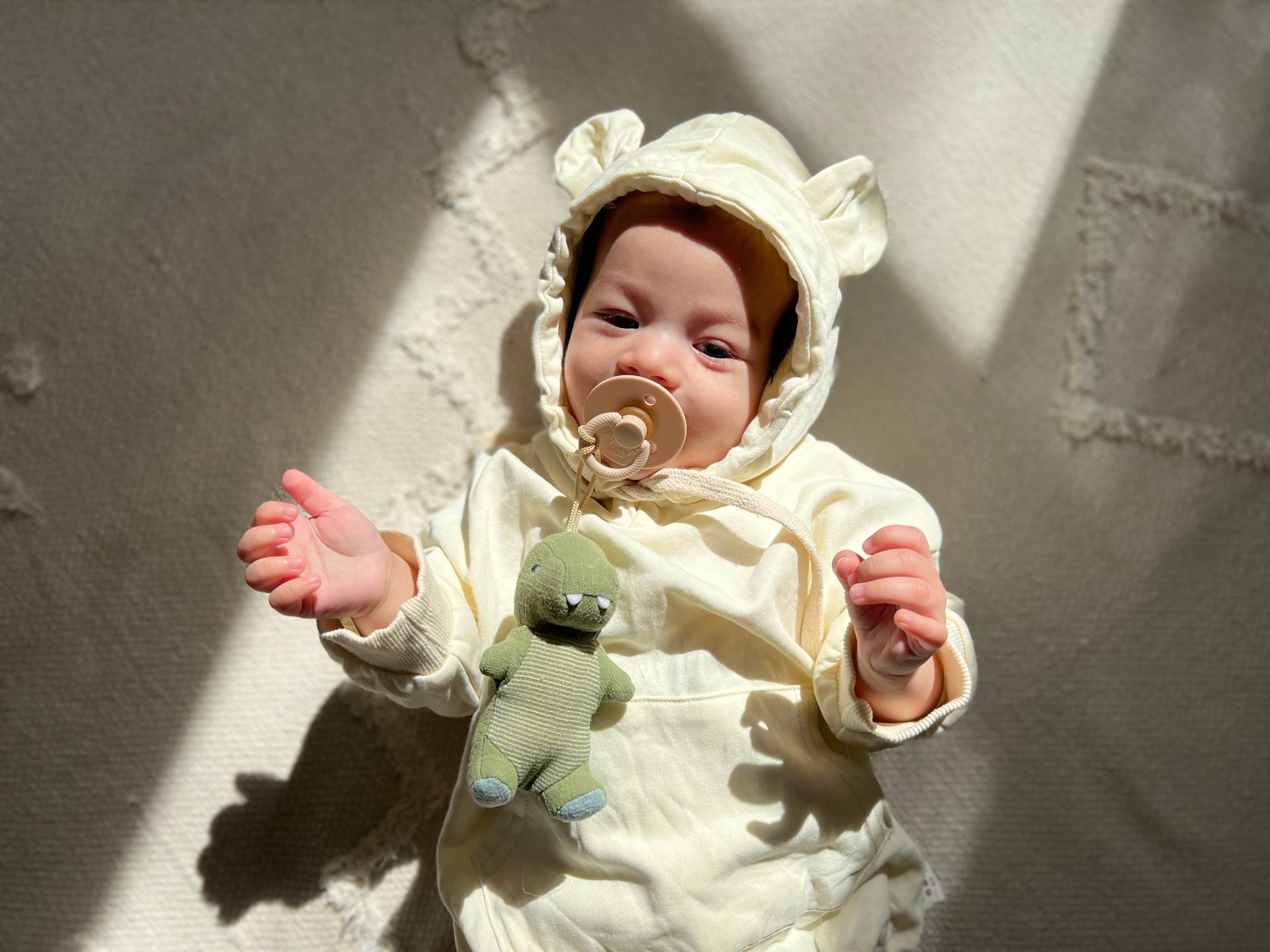 Bitzy Pal Natural Rubber Pacifier & Plush: Bear