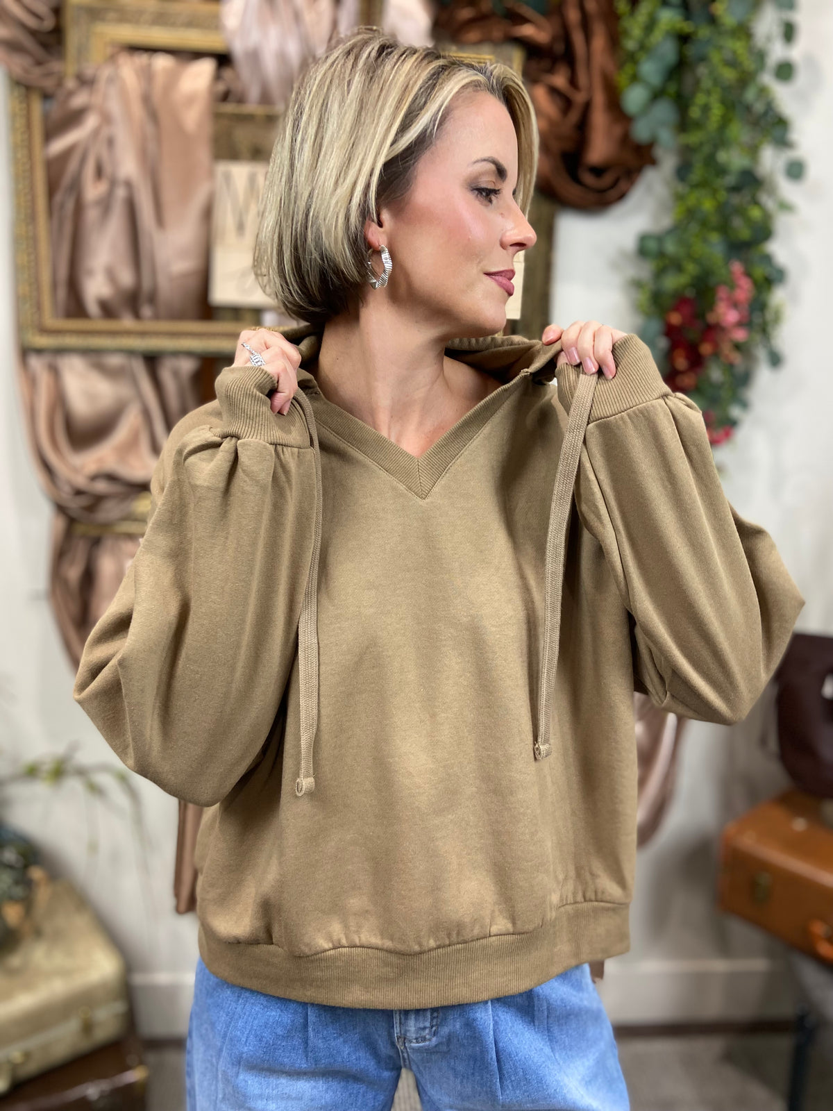 Ashley Mocha Risen Crewneck
