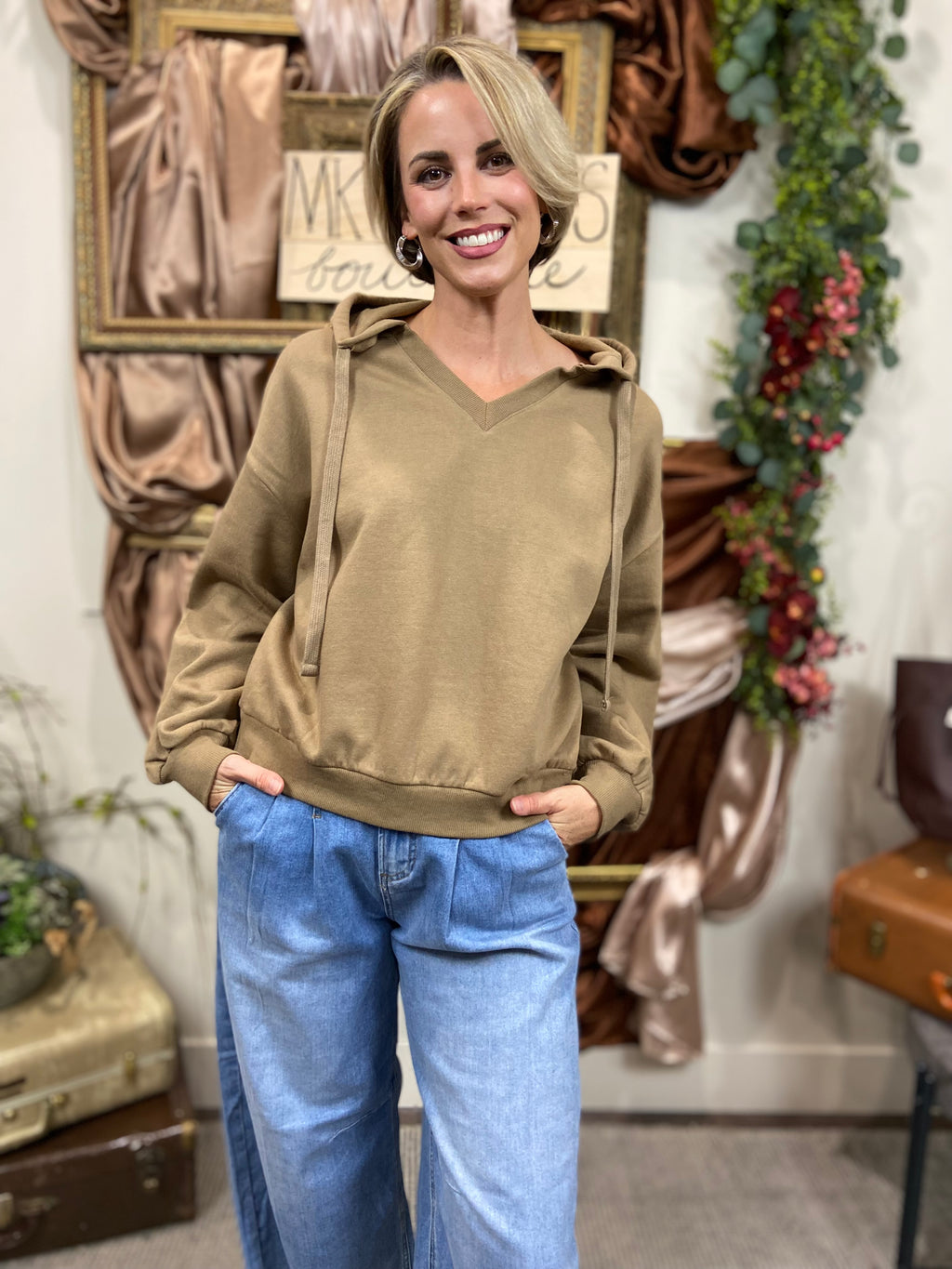 Ashley Mocha Risen Crewneck