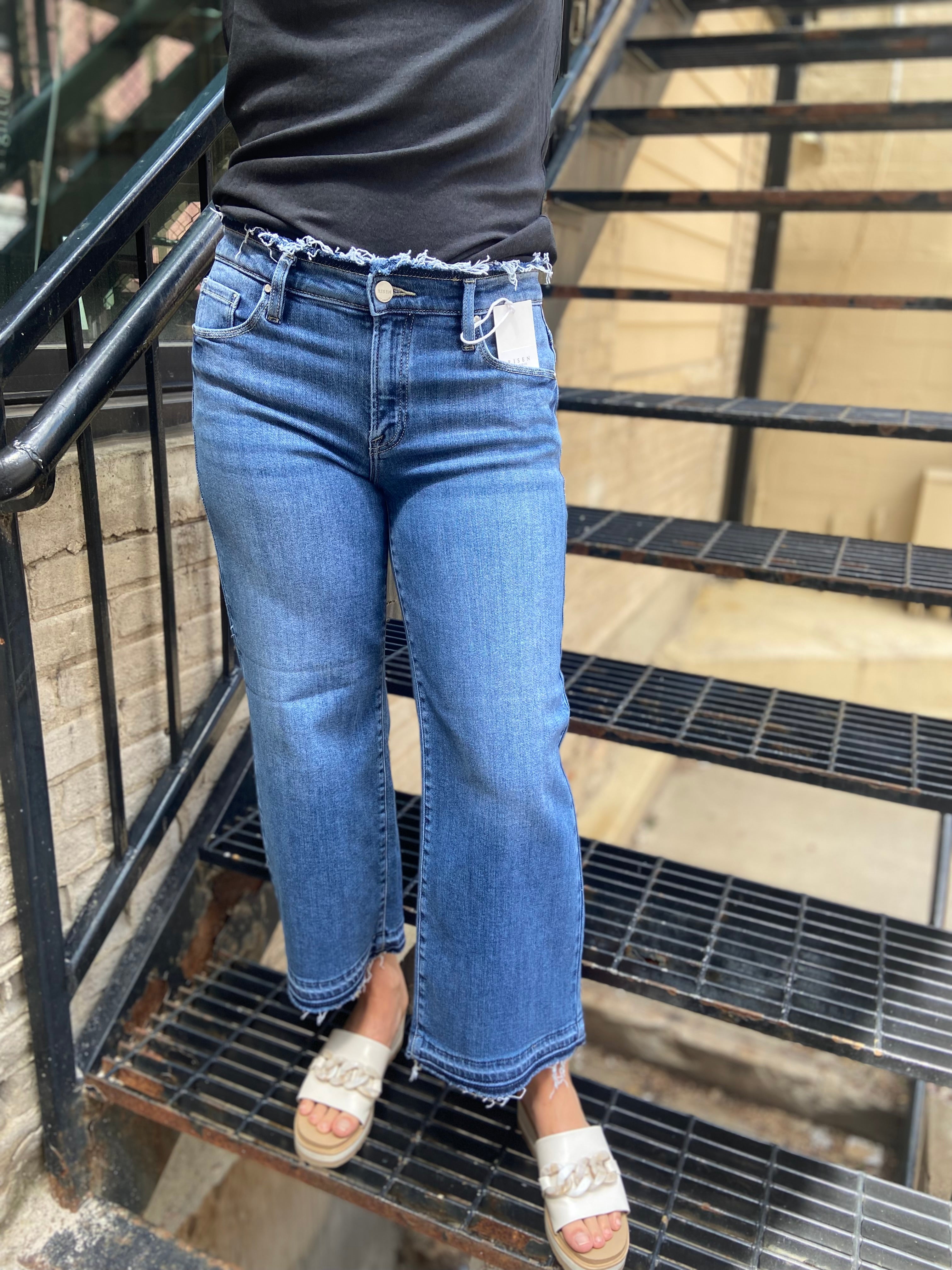Gloria Mid Rise Wide Leg Cropped Risen Jeans
