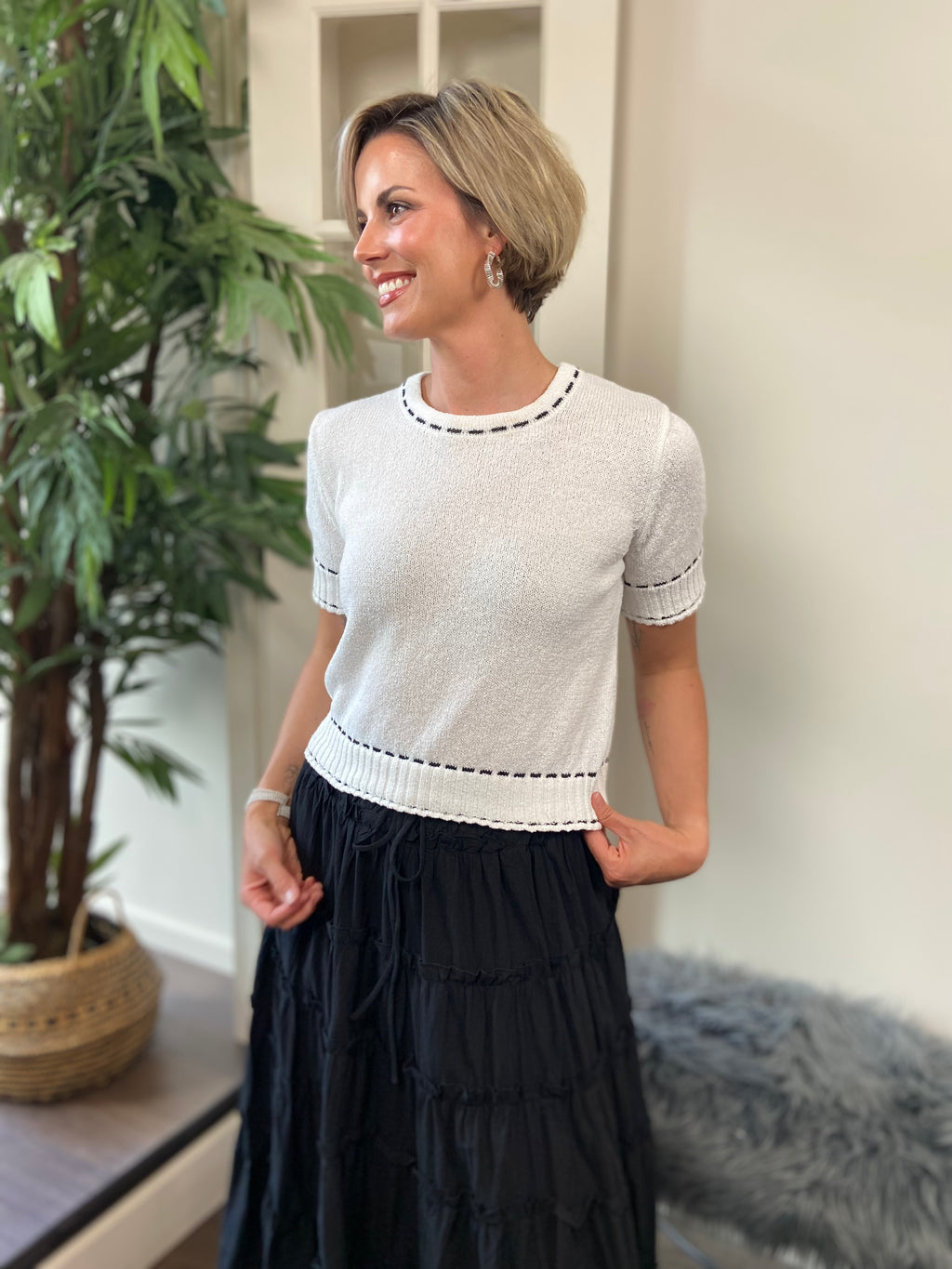 Emmy White And Black Stitching Short Sleeve Top - MK Threads Boutique