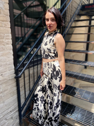 Nali Black Floral Crinkle Lounge Set