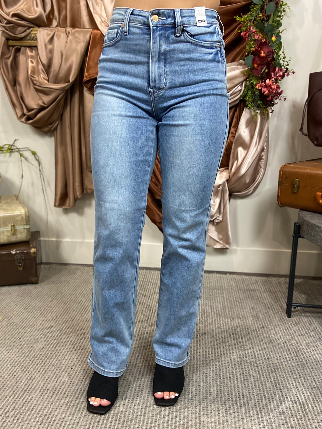 Lacey Medium Wash Judy Blue