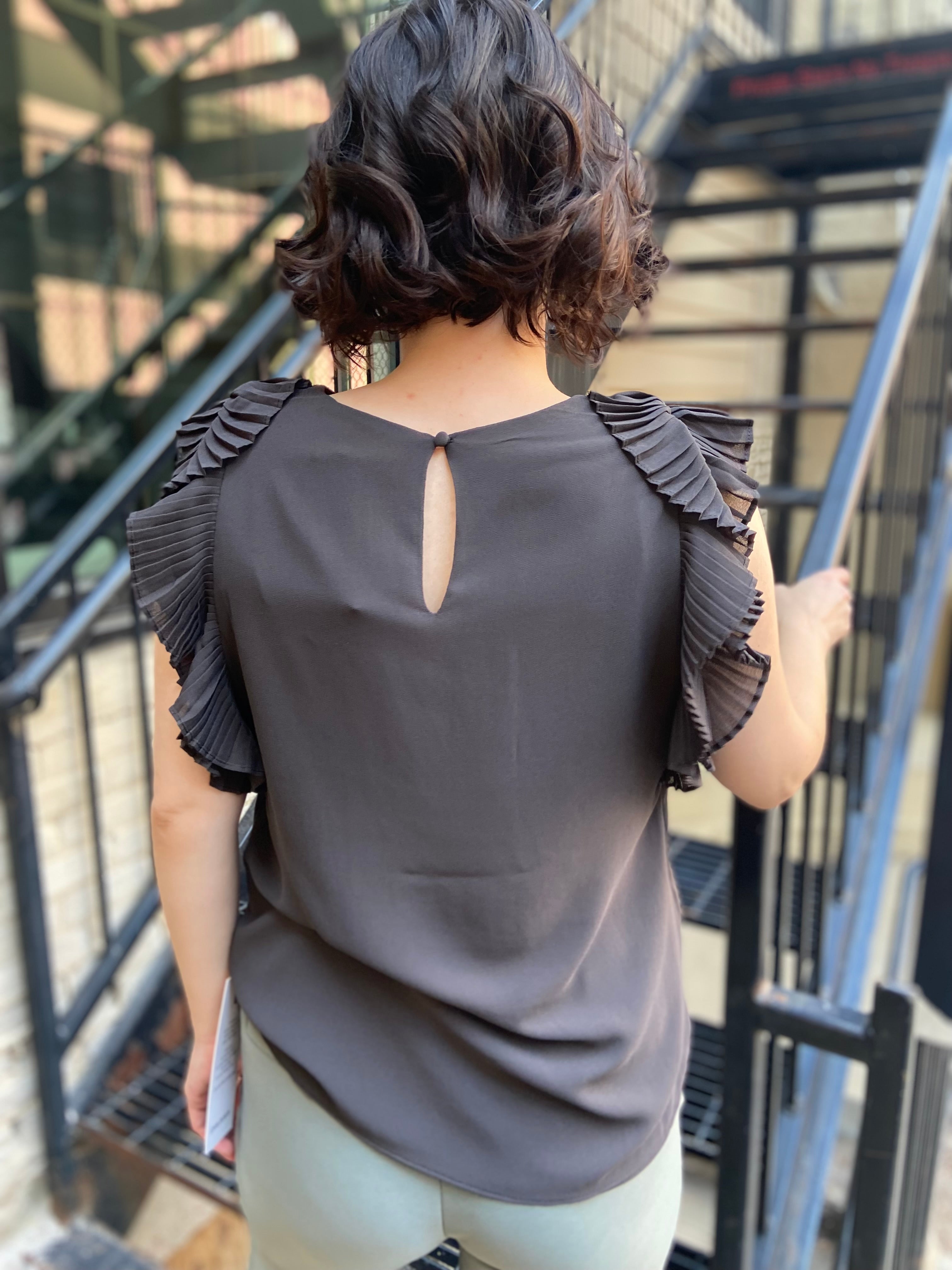 Emmett Gray Pleated Flutter Sleeve Blouse
