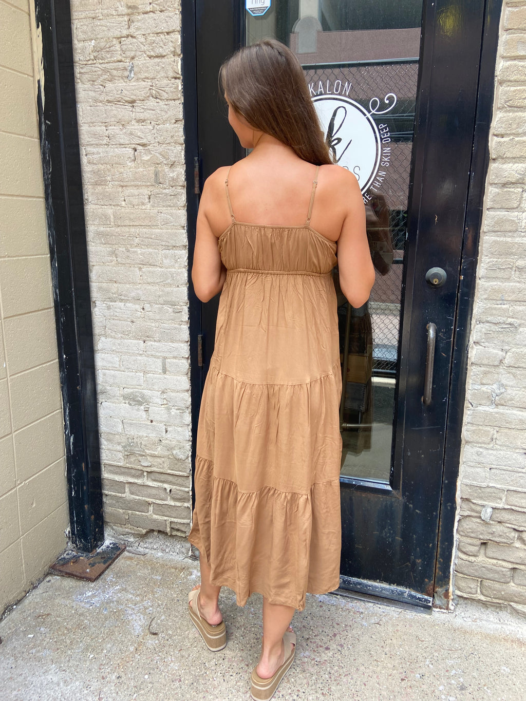 Keelie Camel Tiered Midi Dress