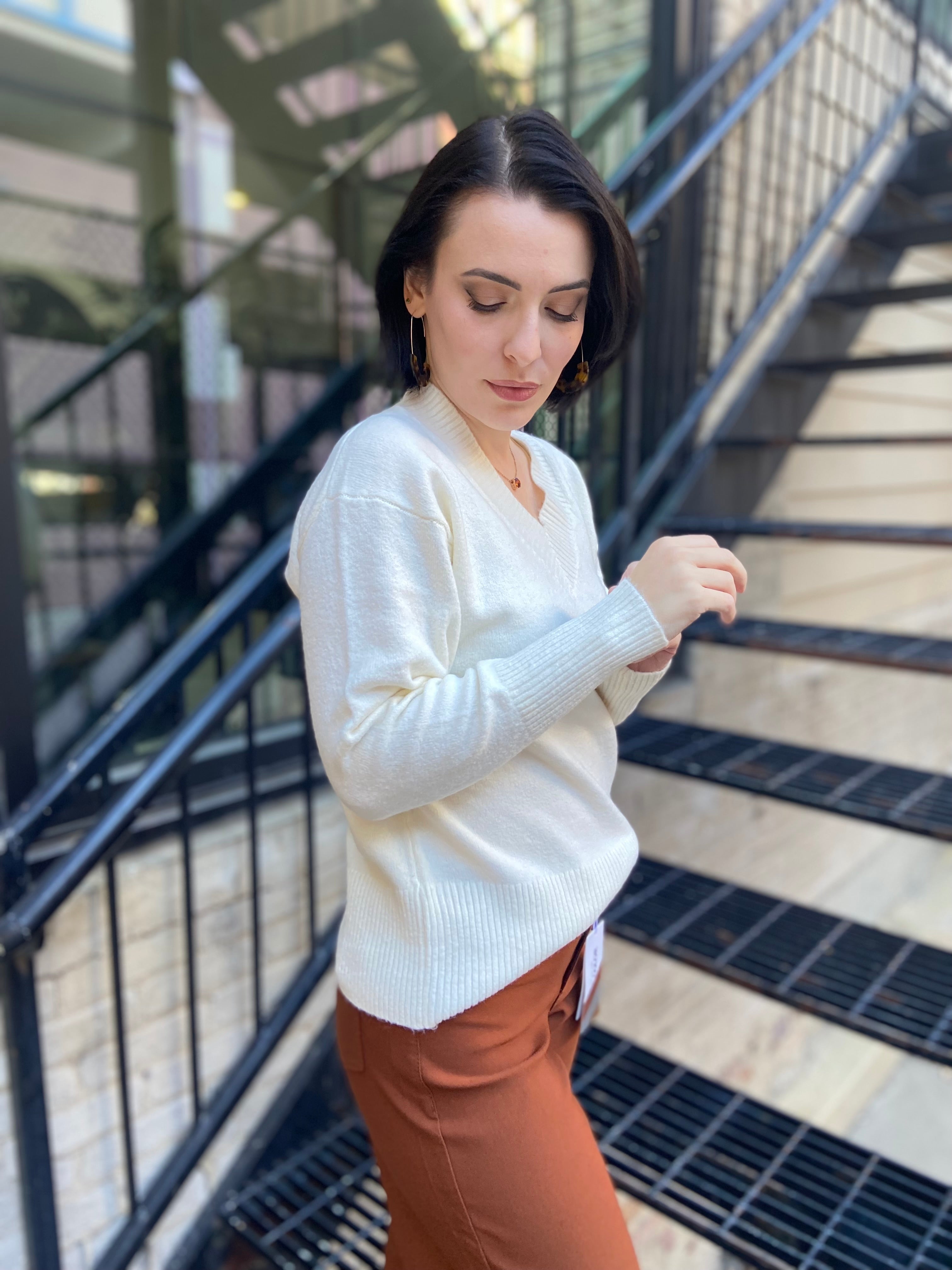 Ave Ivory V Neck Pullover Sweater