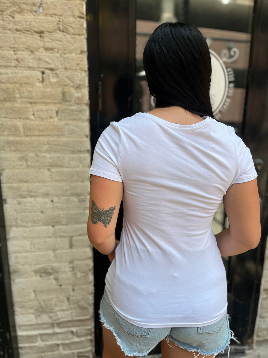 Sia White Basic V-Neck Top