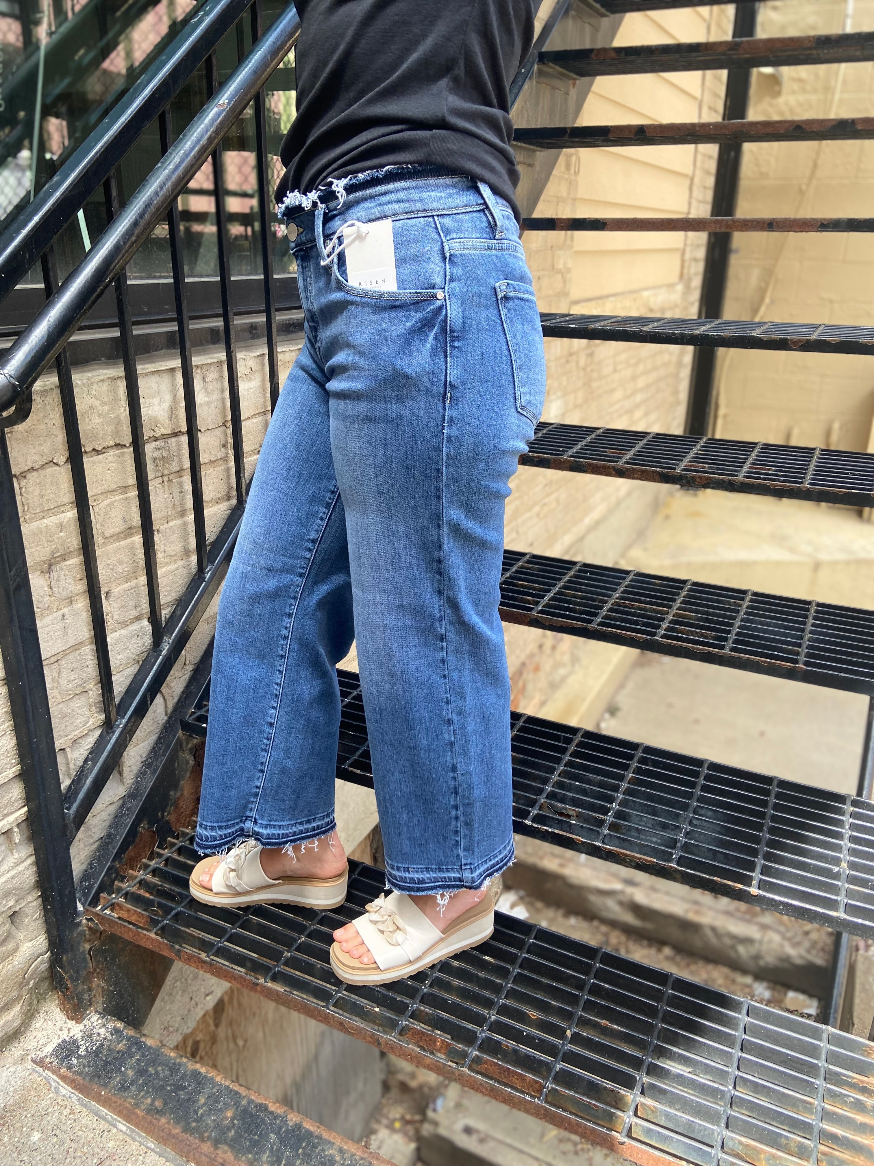 Gloria Mid Rise Wide Leg Cropped Risen Jeans