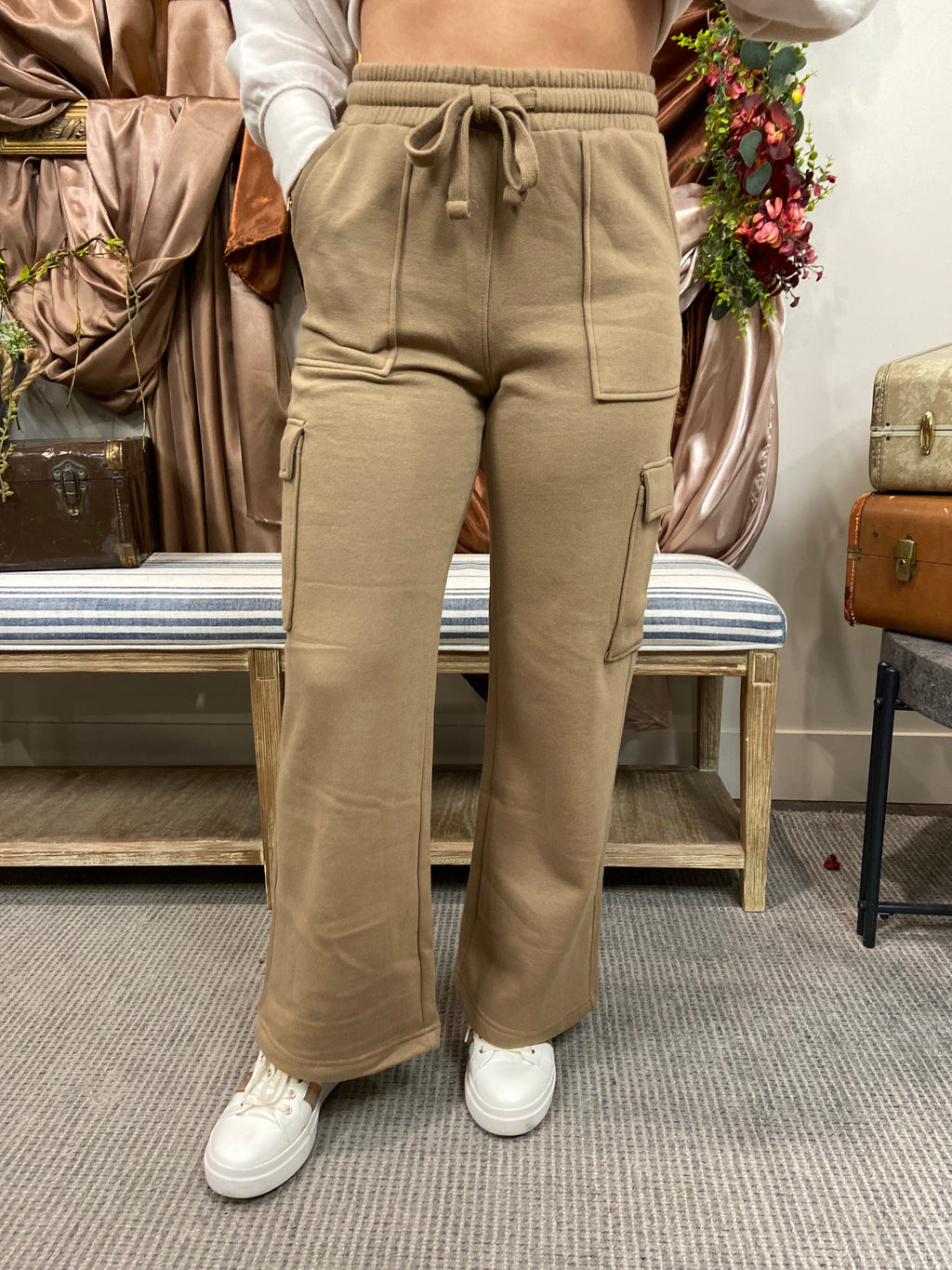 Perry Mocha Cargo Wide Leg Risen Sweat Pants