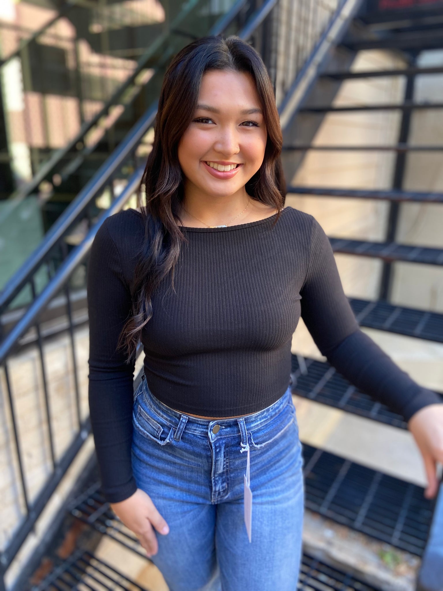 Black ribbed fitted cropped top