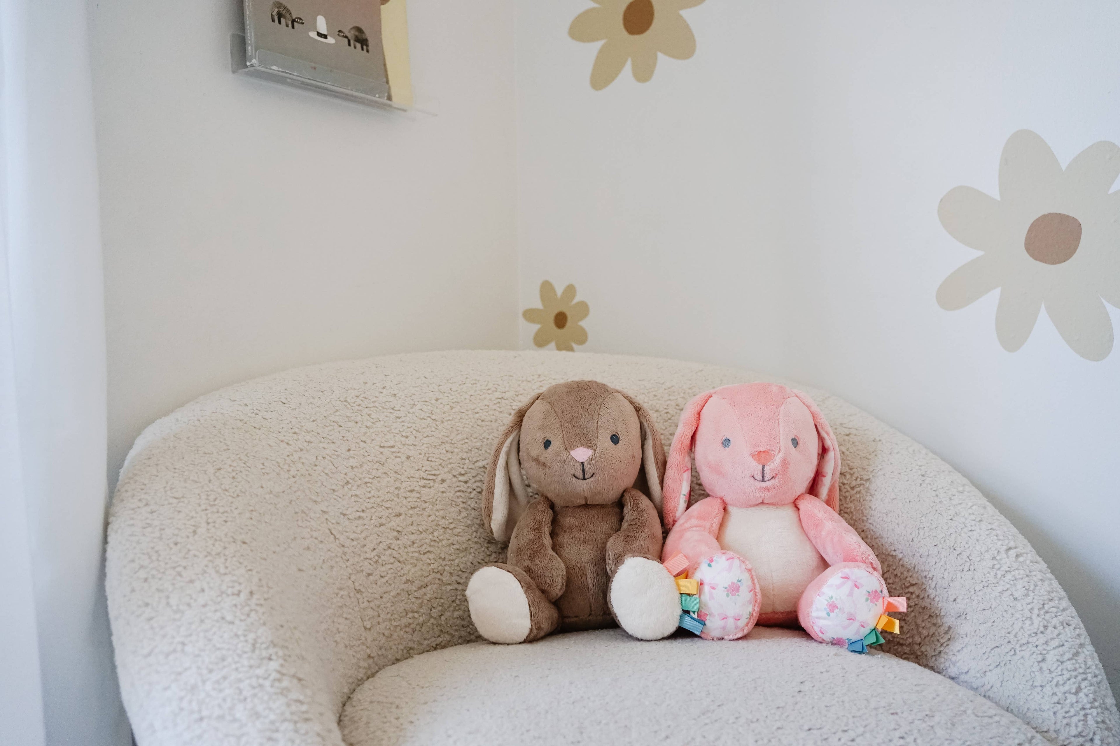 Sweetie Snuggles™ Plush: Goose